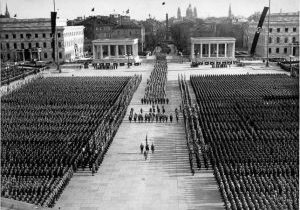 Parata militare nell'anniversario del Putsch (1936)